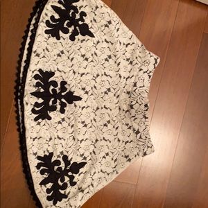 Jessica Simpson used skirt